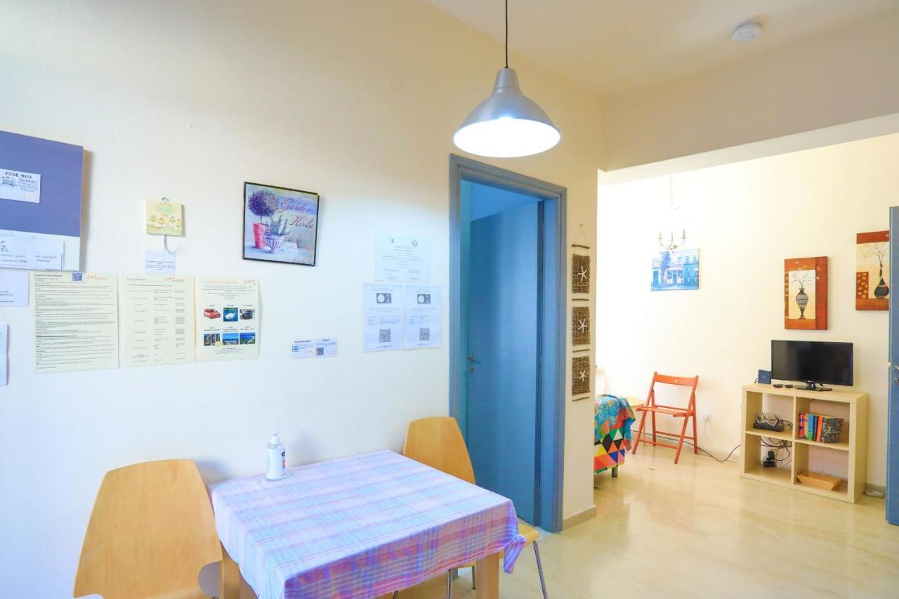 Kaminaki Beachfront Apartments Nisaki  Extérieur photo